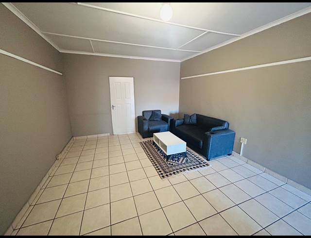 2 BEDROOM APARTMENT FOR SALE IN SCOTTSVILLE